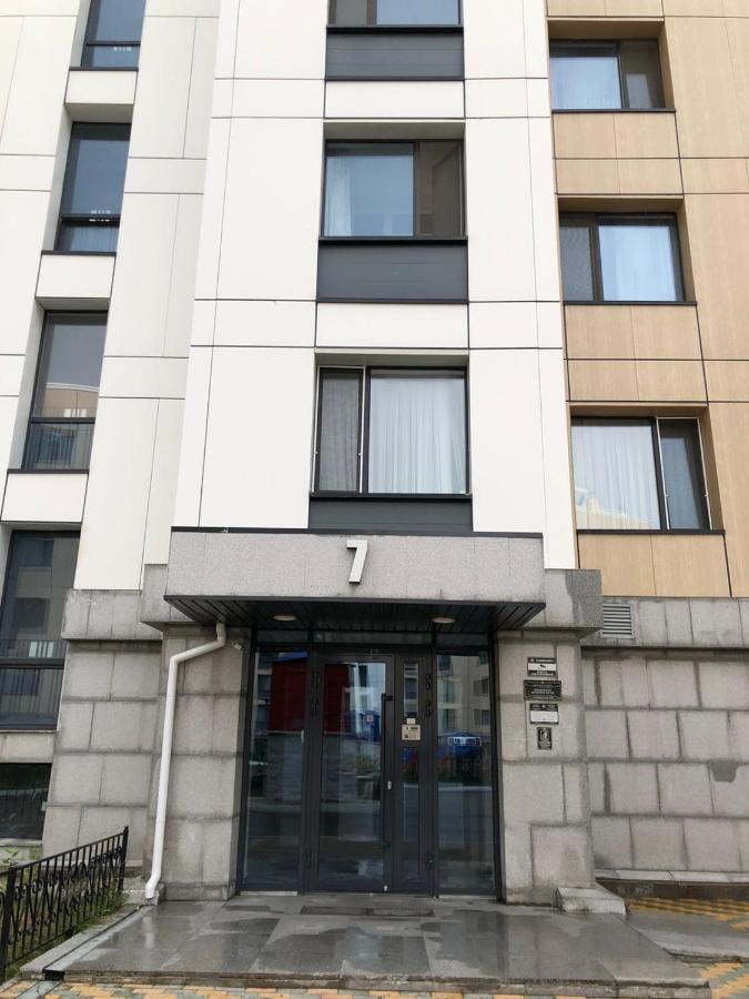 Экспо Бульвар 5 阿斯坦纳 外观 照片