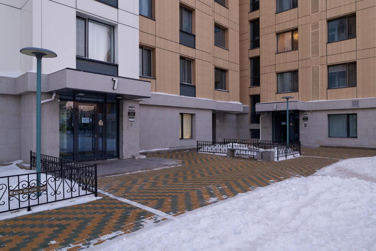 Экспо Бульвар 5 阿斯坦纳 外观 照片